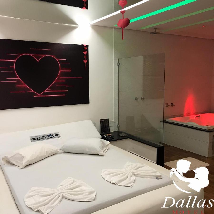 Dallas Motel Valparaiso de Goias المظهر الخارجي الصورة